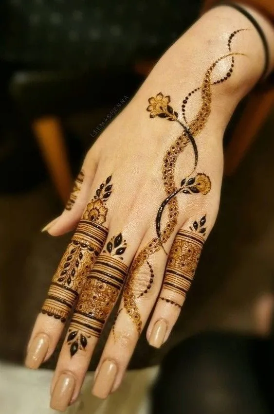 easy finger mehndi design