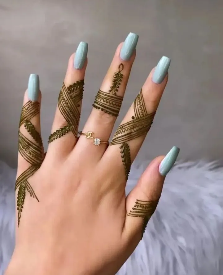 arabic finger mehndi design