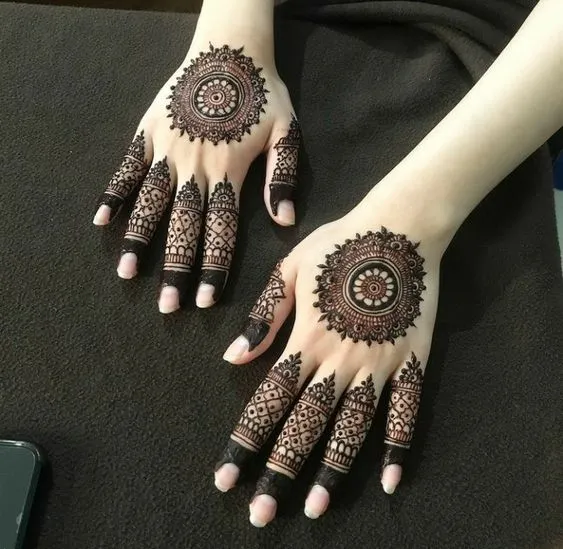 finger design for mehndi