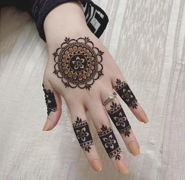 finger mehndi design new style