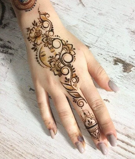 front finger mehndi design