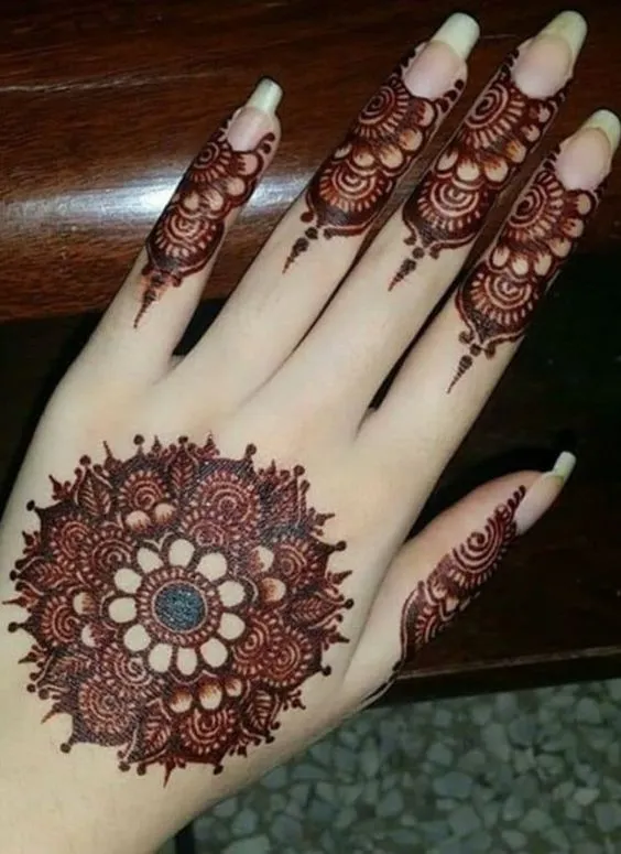 thumb finger mehndi design