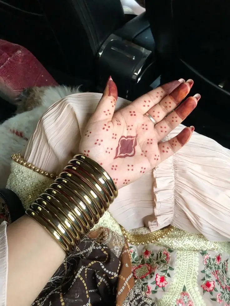 Arabic front hand henna easy