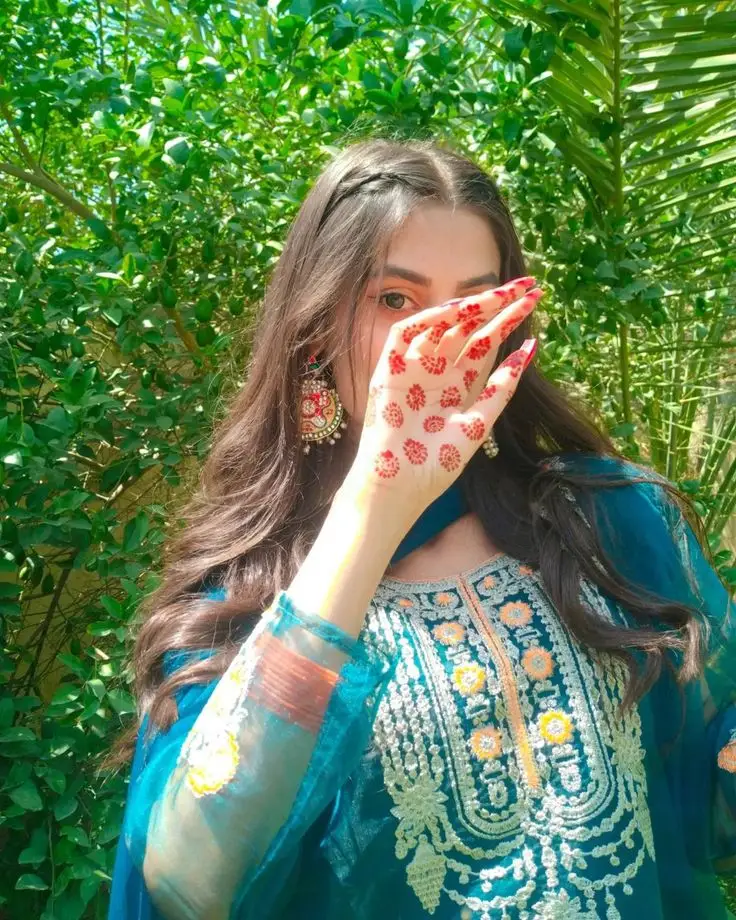 Arabic mehndi covering entire palm