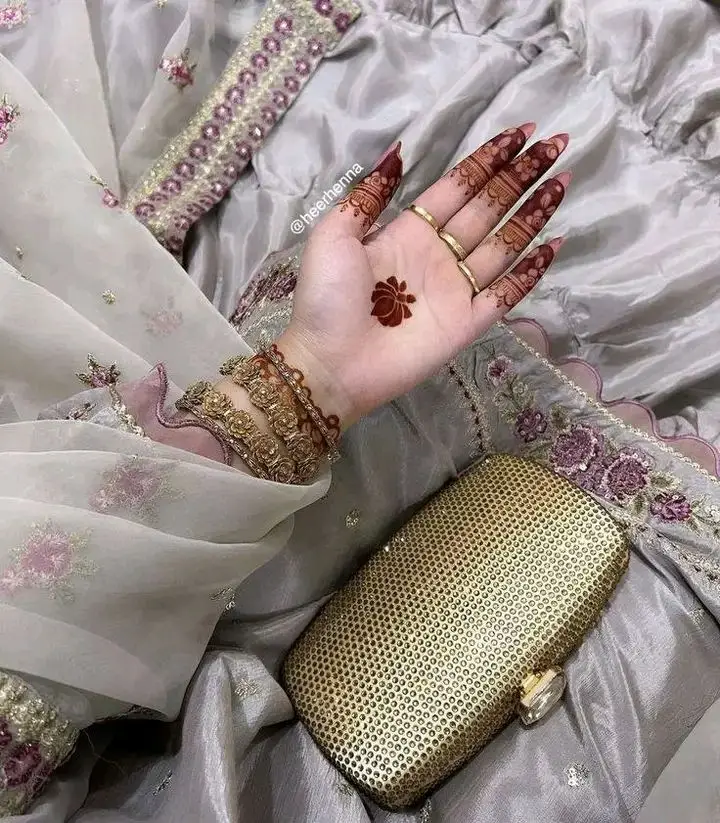 Beginner Arabic Mehndi Patterns You'll Master Fast