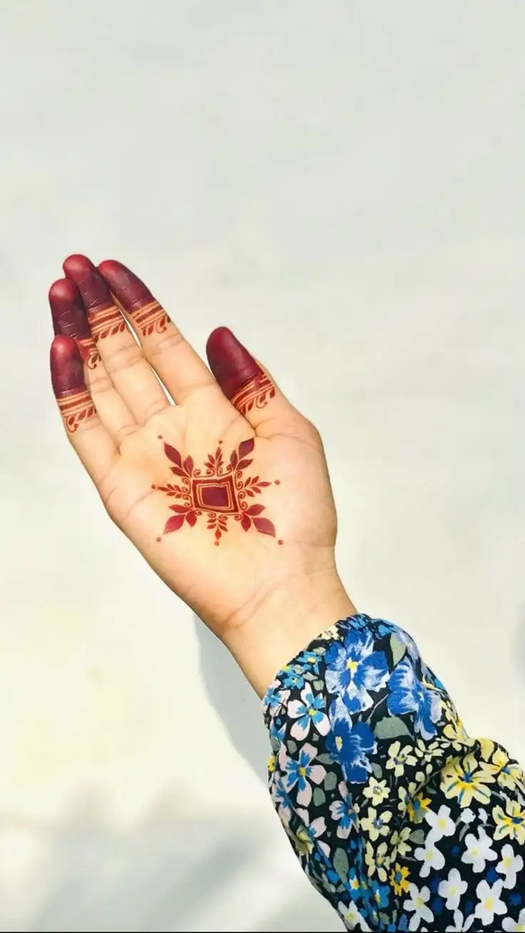 Floral Arabic front hand mehndi