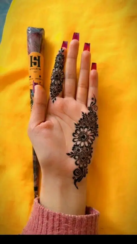 Lace style Arabic front hand mehndi