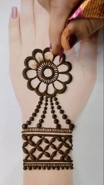 Left handed Arabic henna guide