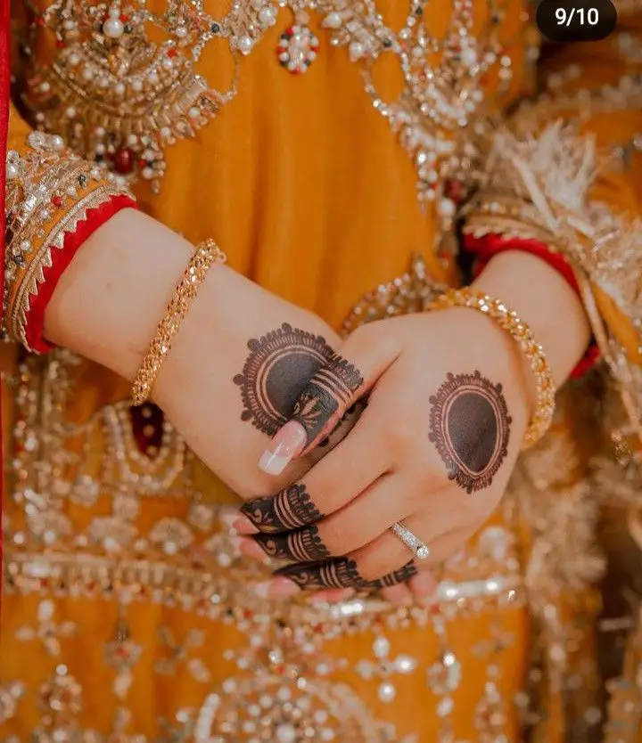 Ramadan simple Arabic henna