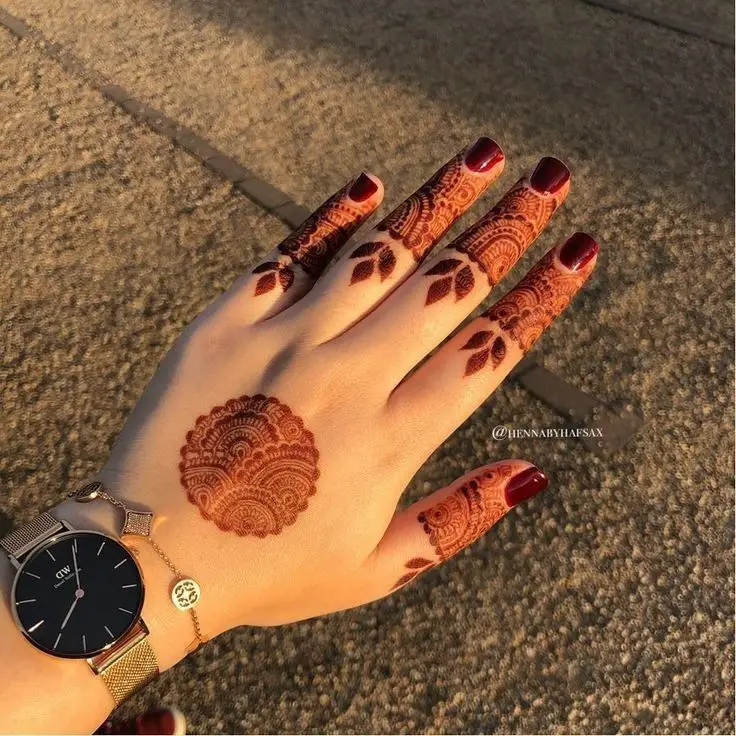 Arabic Fingertip Mehndi