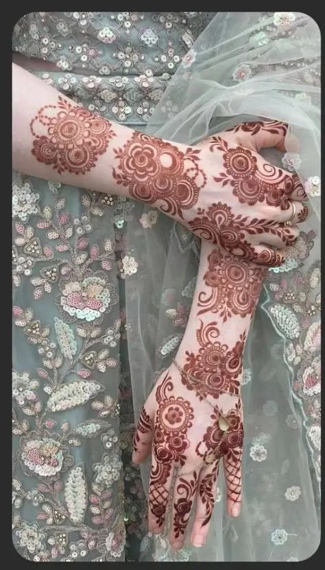 Arabic Left Hand Mehndi