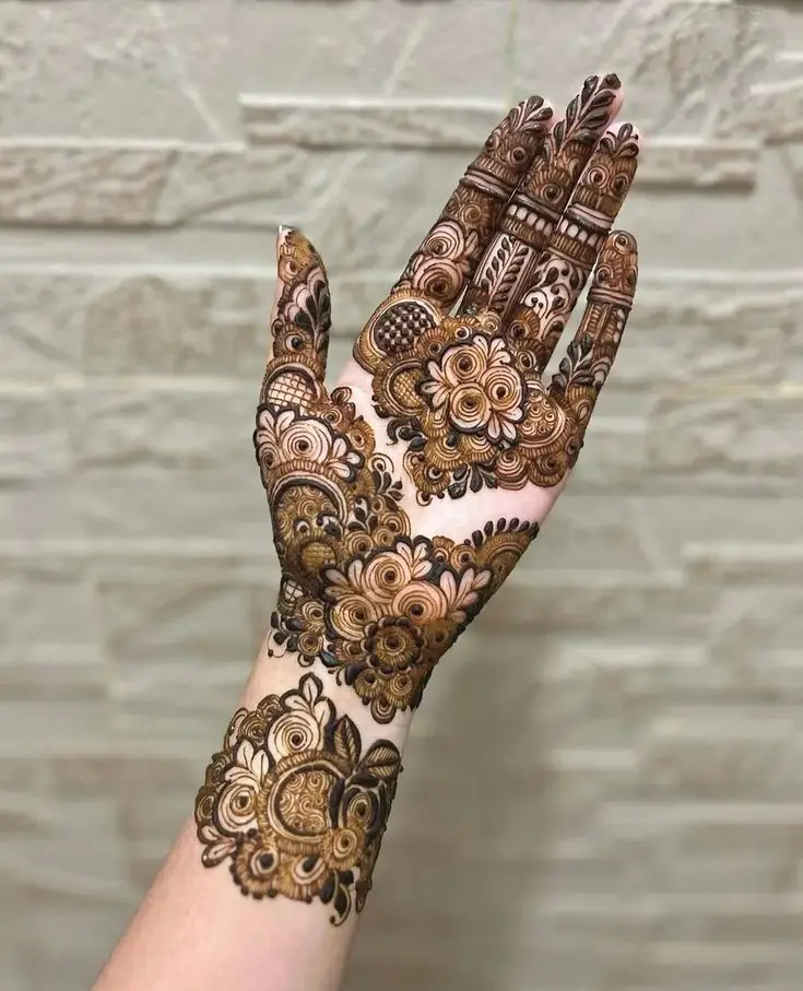 Beautiful Left Hand Mehndi Desig
