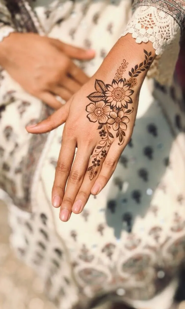Floral mehndi designs for hands