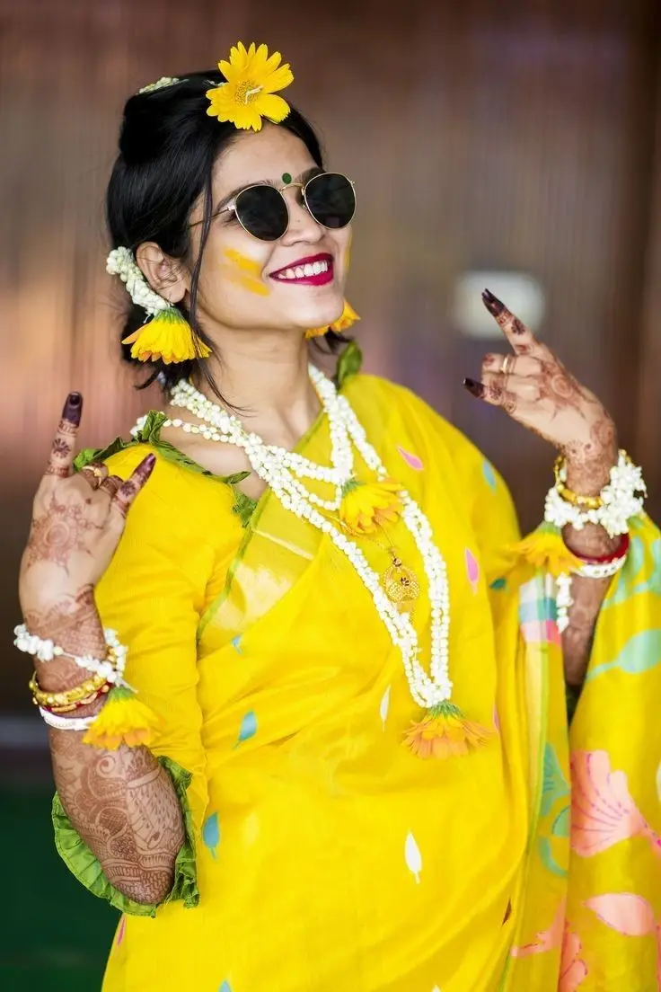 Gharara mehndi outfit for brides