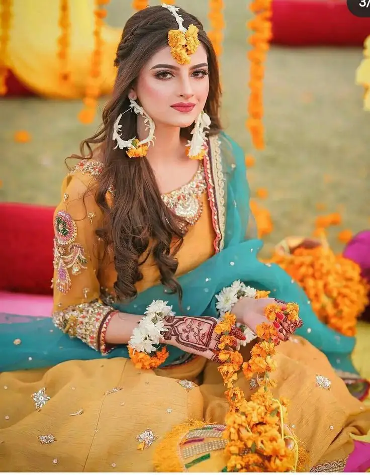 Gujarati bridal mehndi dress