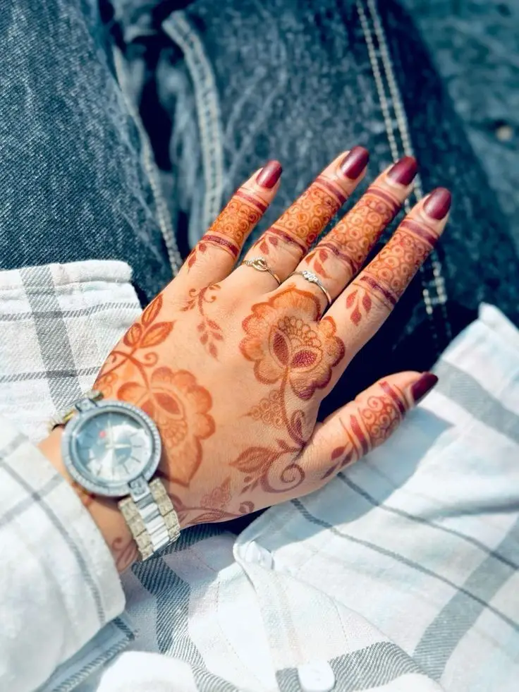 Halka Mehndi Design