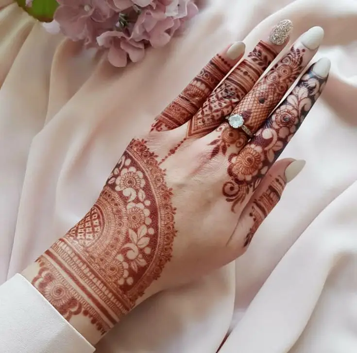 Khafif Finger Mehndi