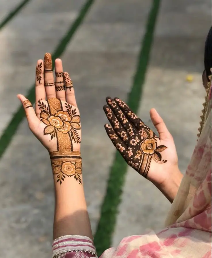 Khafif Palm Mehndi