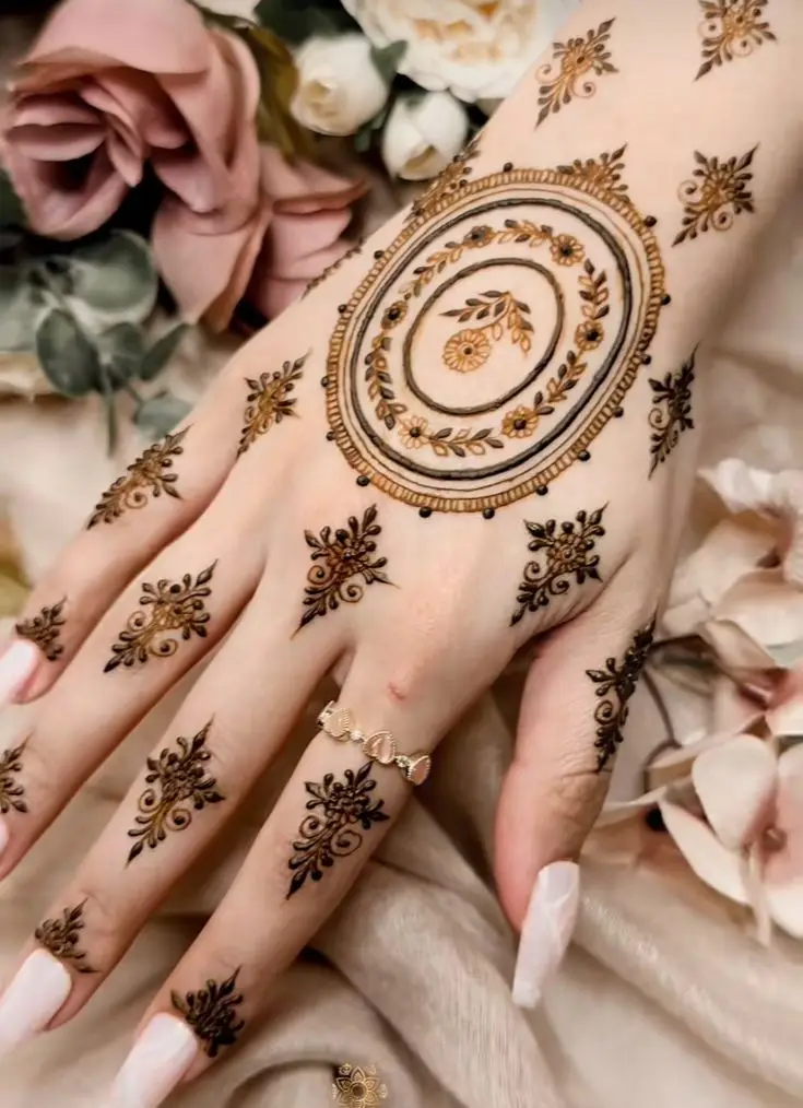 Latest trending flower mehndi