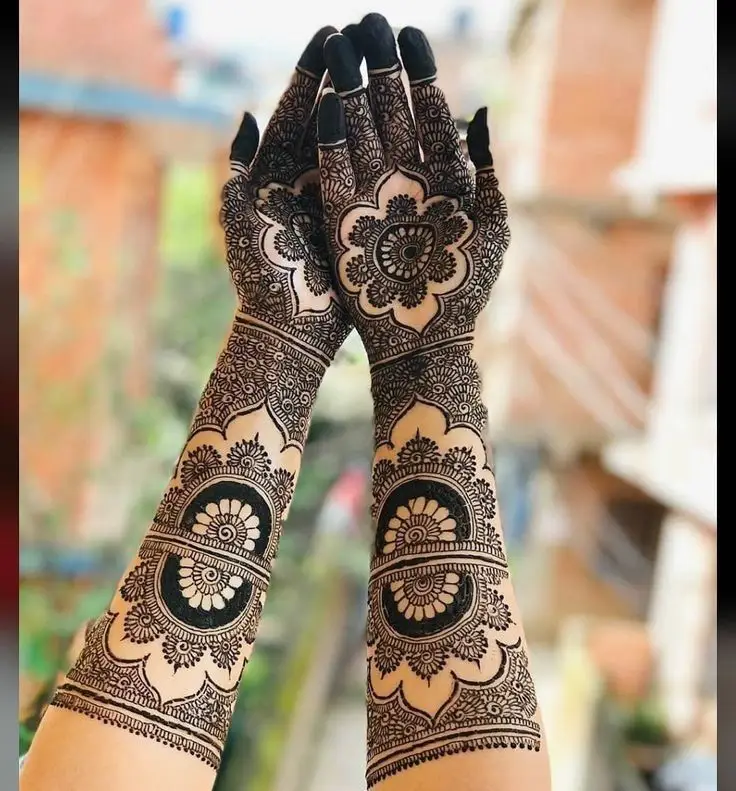 Left Hand Bridal Mehndi