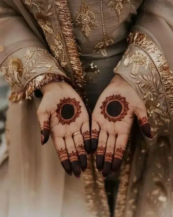 Peacock Fingertip Mehndi