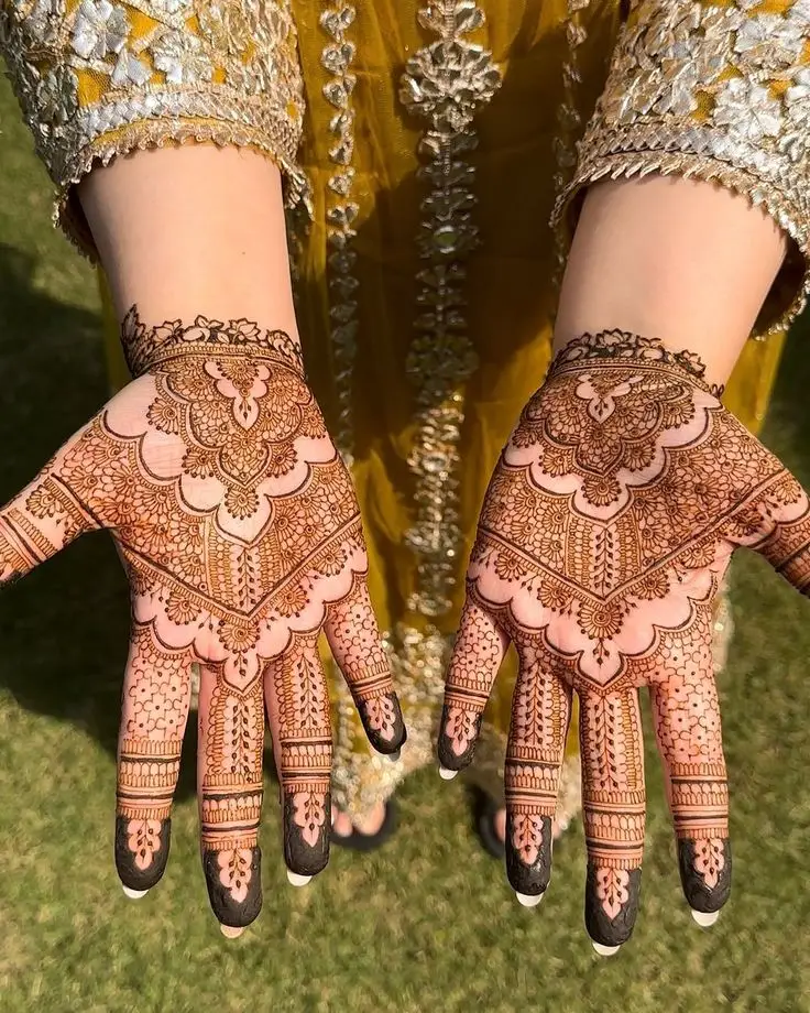 Step by Step Khafif Mehndi Guide
