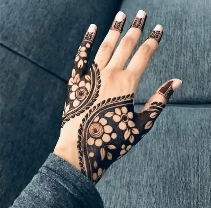 Ultimate Guide to Left Hand Mehndi