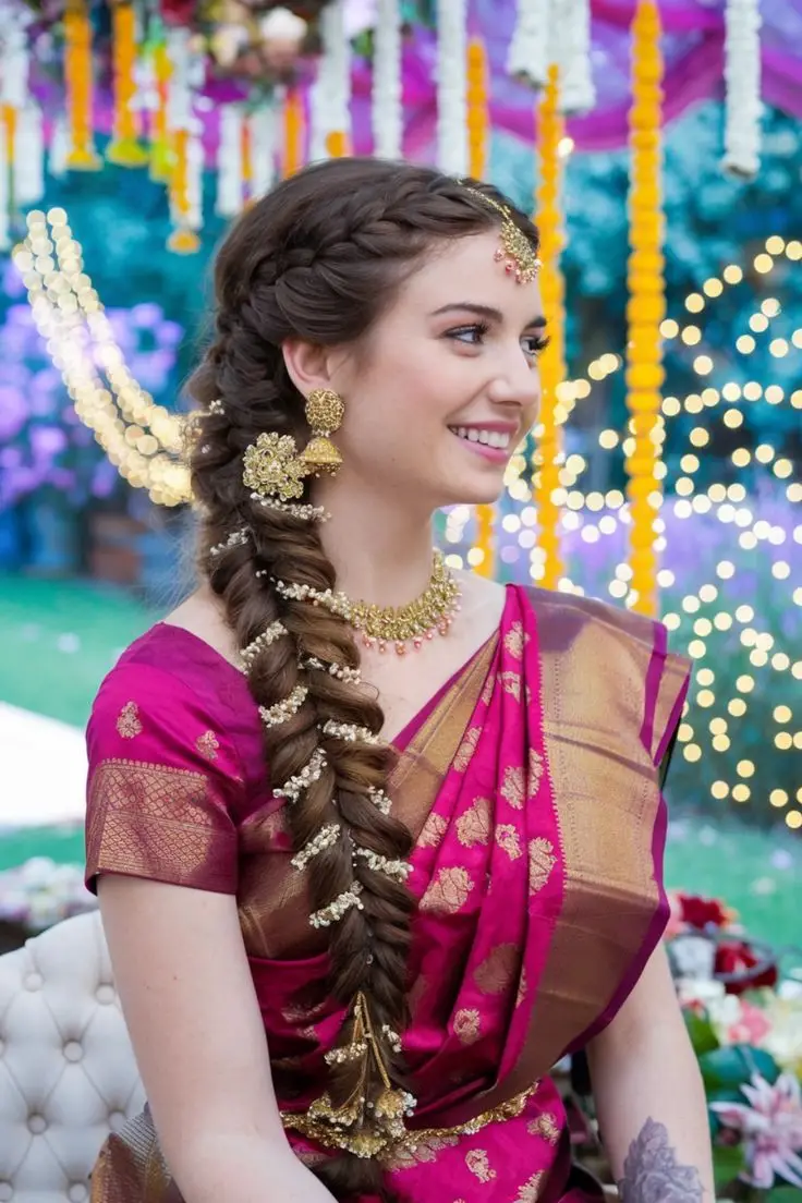 Where to buy designer mehndi outfits for brides?