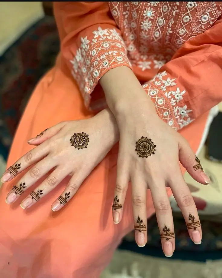 fingertip mehendi designs