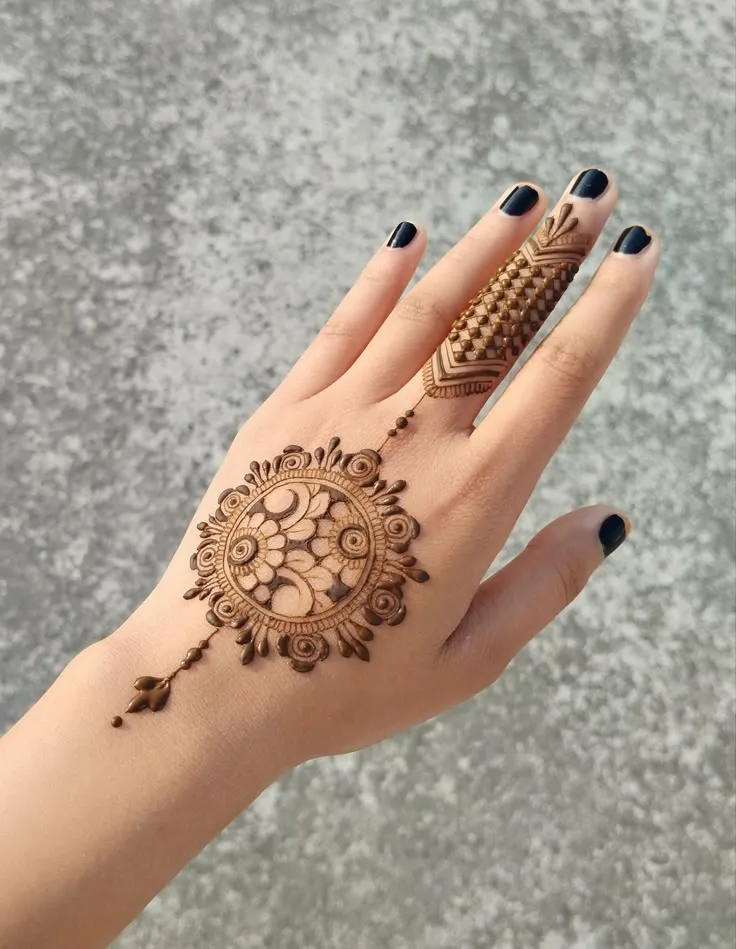 Contemporary back hand designs Dubai