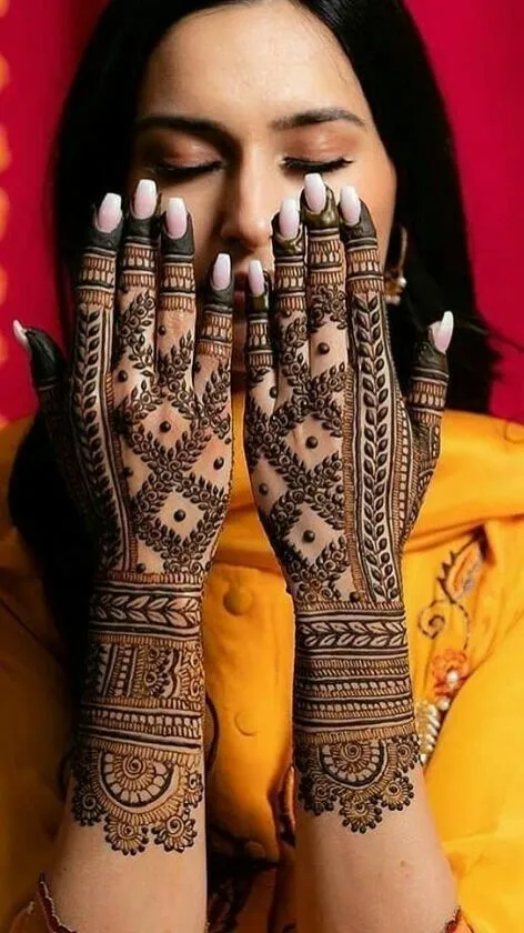 Gulf style Arabic henna