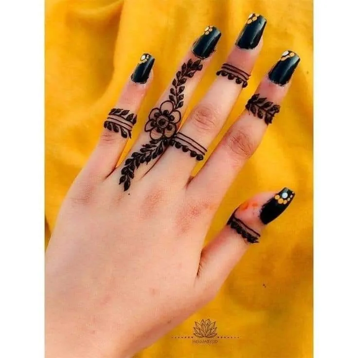 Henna stencils for fingers
