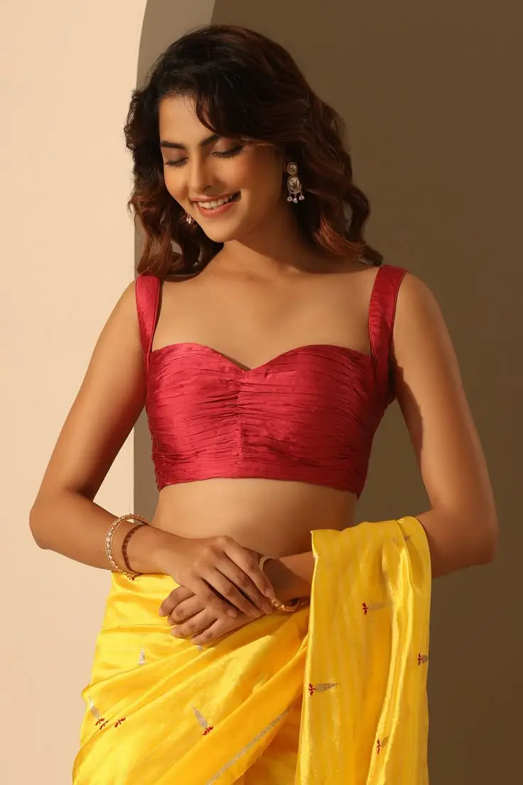 How to design a sleeveless blouse front and back