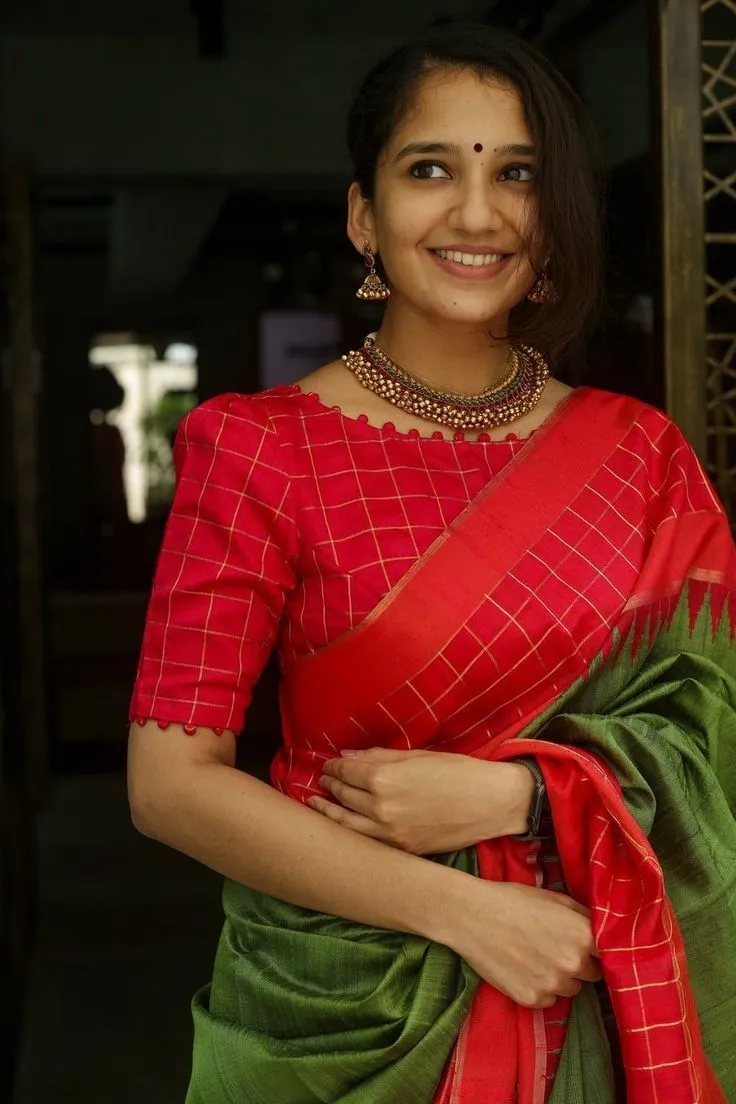 Kerala kasavu saree blouse neck designs