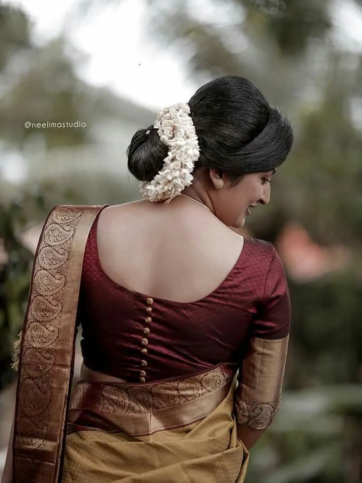 Kerala saree blouse neck designs for wedding