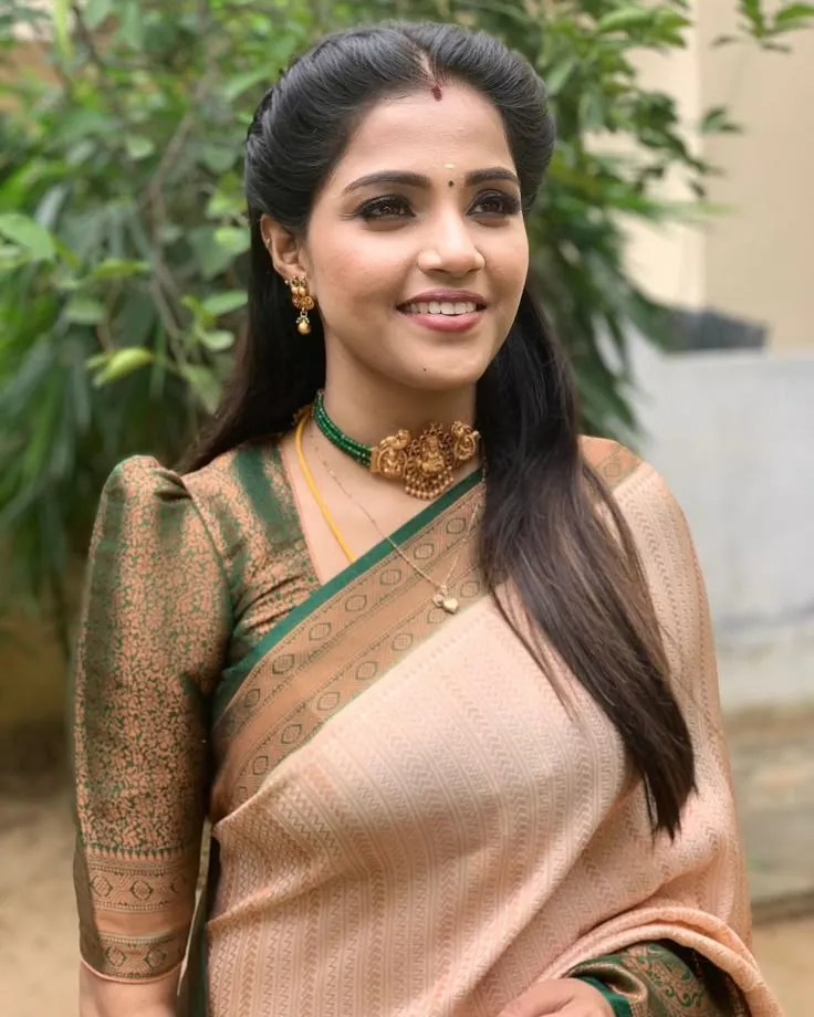 Latest Kerala saree blouse designs