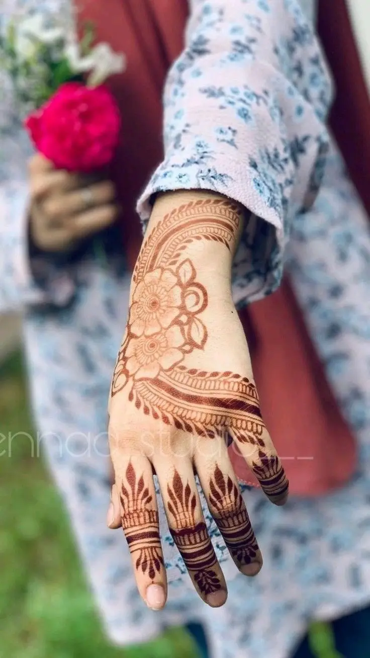 Light Mehndi Designs