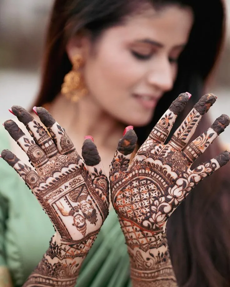 Luxury Dubai mehndi styles