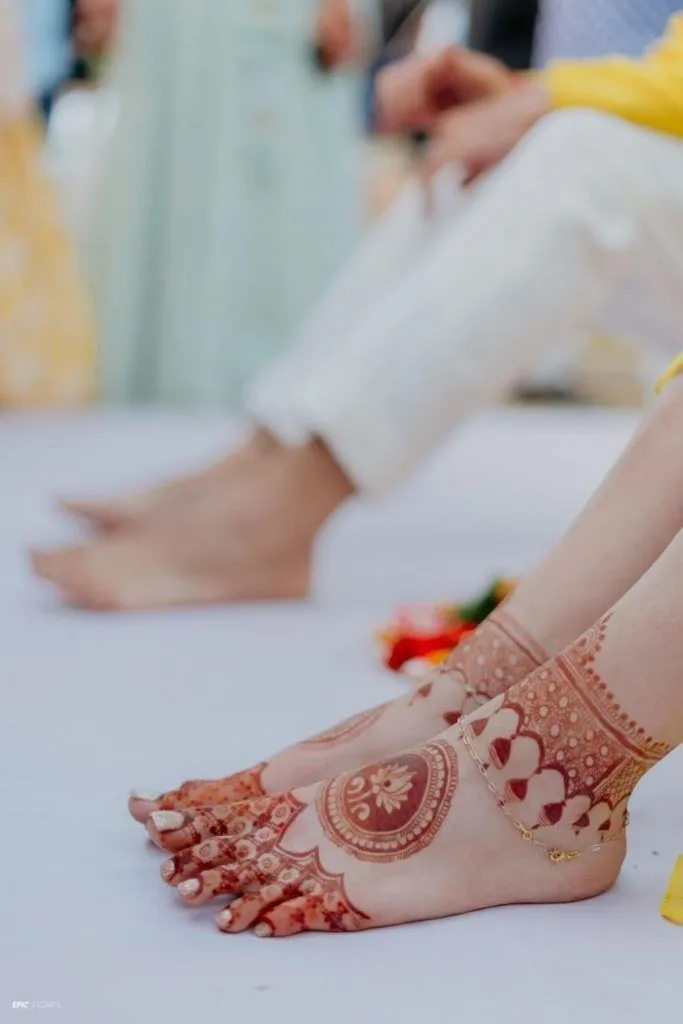 Natural henna for feet