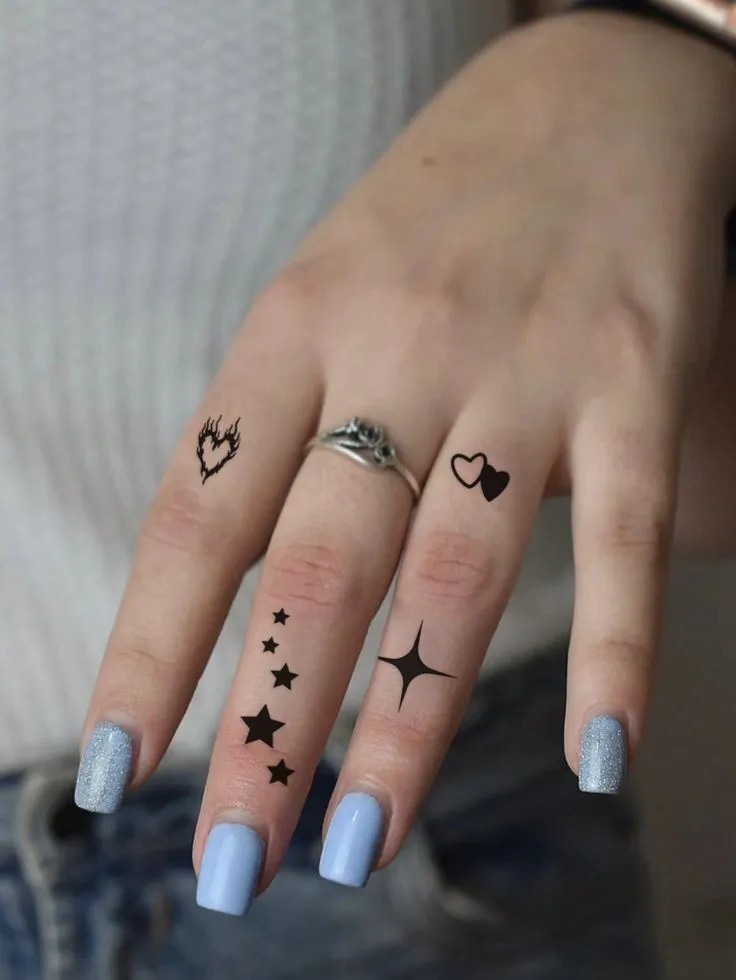 Natural henna for ring finger