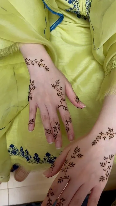 Ring mehndi design