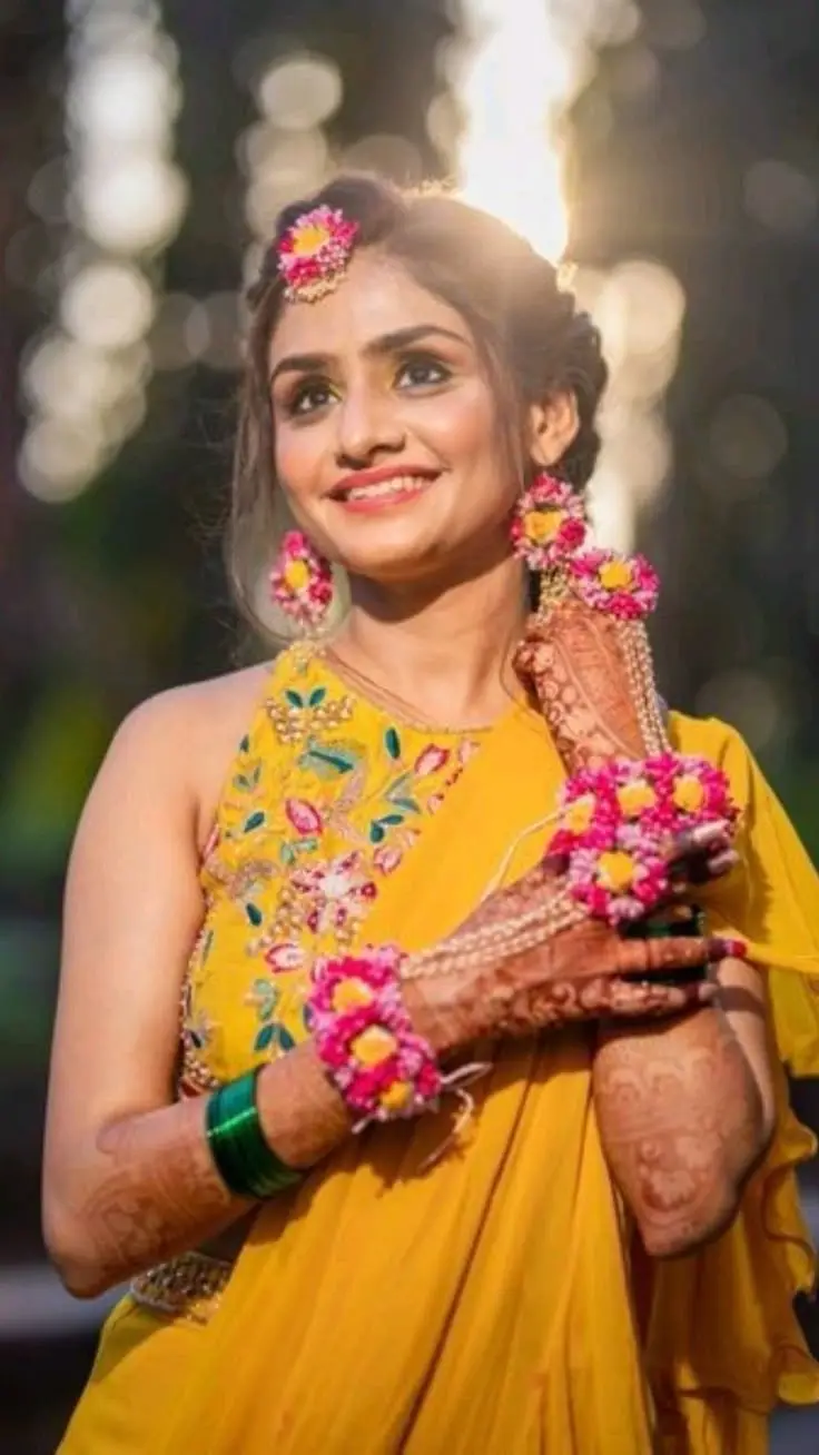 Special Mehndi Design for Your Ring Ceremony