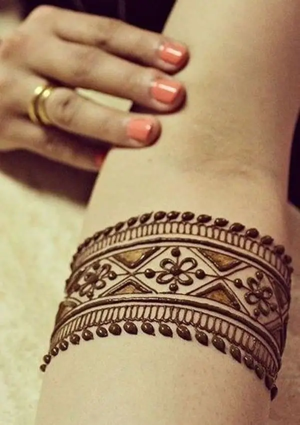 arm band mehndi design