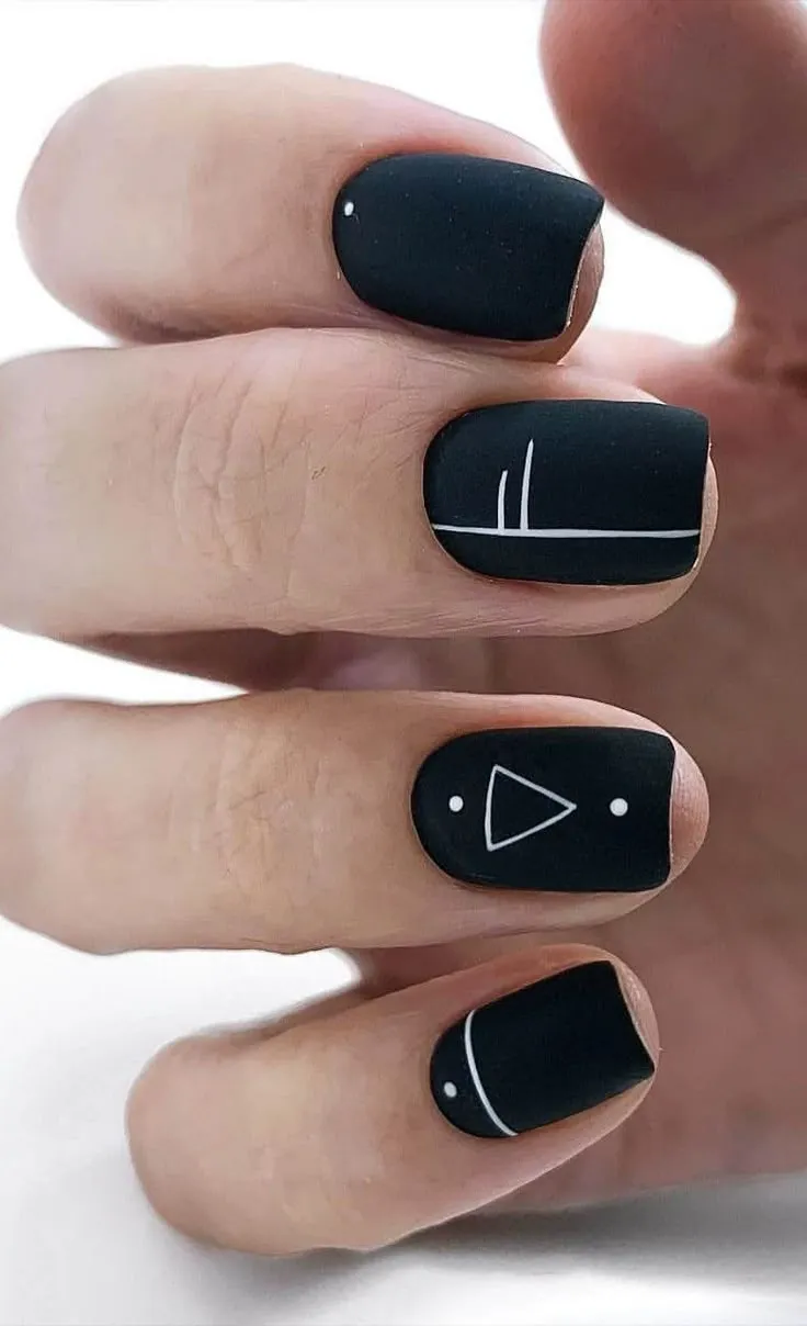black acrylic nail art