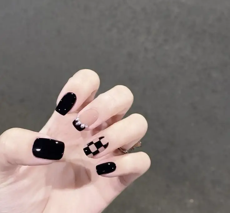black and white nail stamping designs