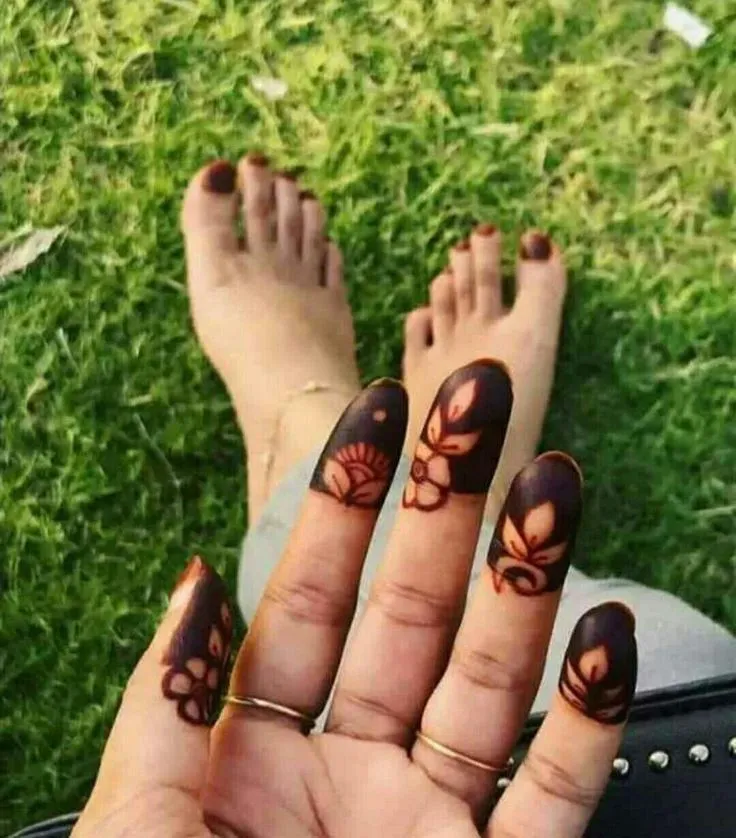 bridal finger mehndi