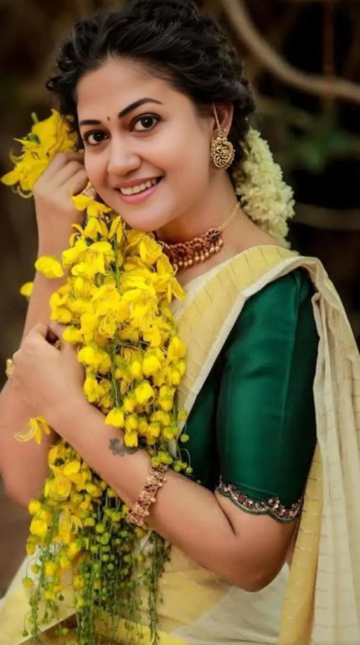 Kerala Saree Best Designs
