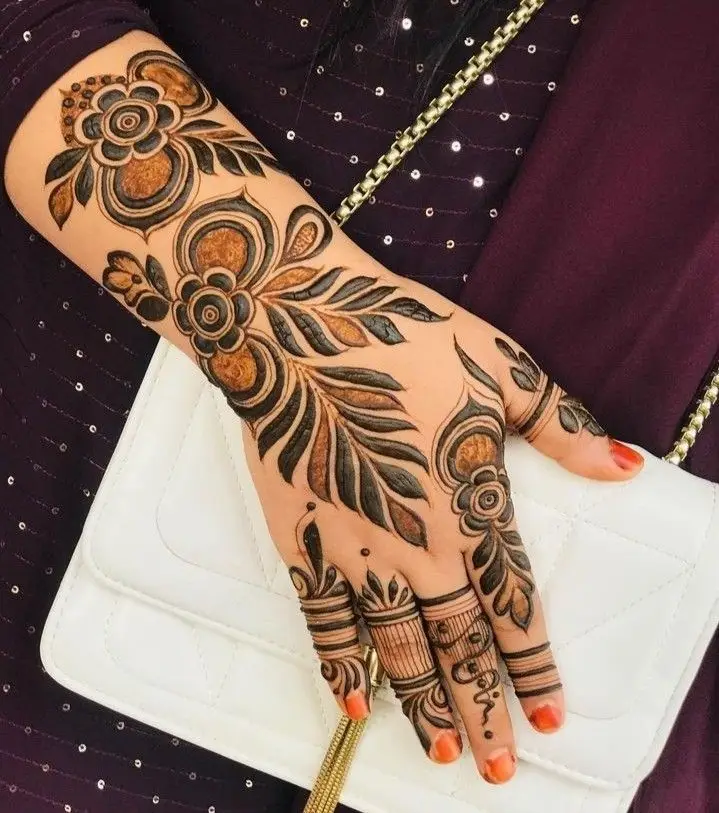dubai mehndi design back hand simple