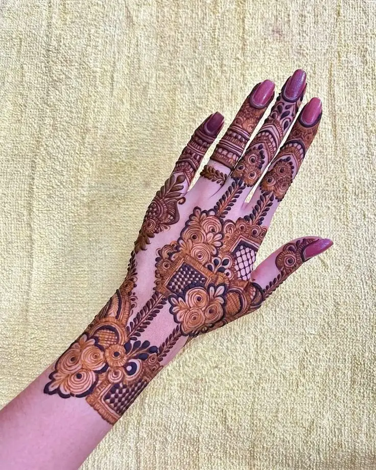 dubai pattern mehndi design back hand