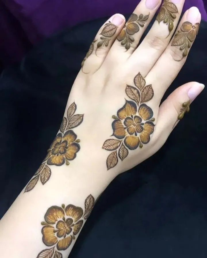 easy khafif style back hand mehndi for beginne